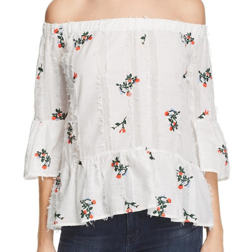 NWT RED HAUTE EMBROIDERED OFF-THE-SHOULDER TOP - medium